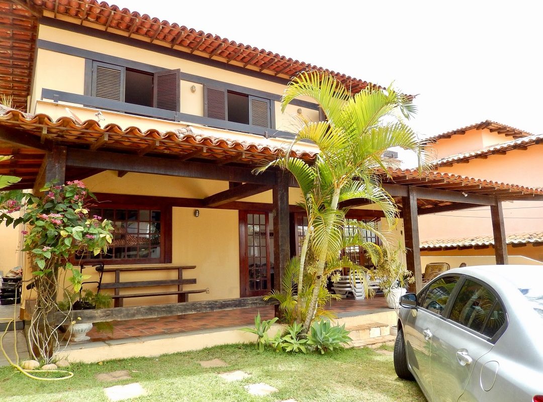 Casa de Condomínio em Búzios com 4 Quartos à Venda,  por R$ 1.400.000